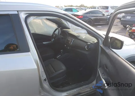 2019 Nissan Kicks Sr из США, поврежденный, VIN 3N1CP5CU0KL536962